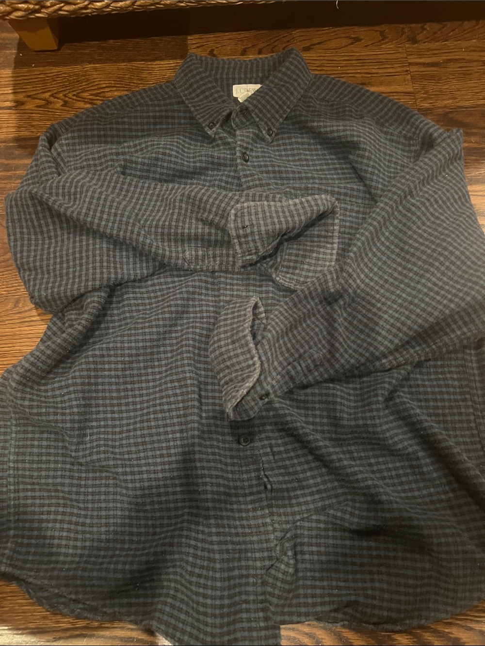 Vintage J. Crew Men's Button-Down Plaid Shirt in Navy and Gray